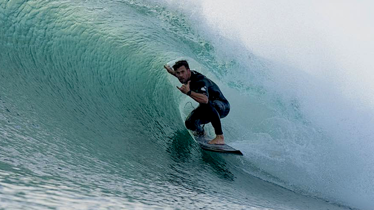 Chris Hemsworth Denied Surfing 40ft Wave, Drowning Concerns - Surfer