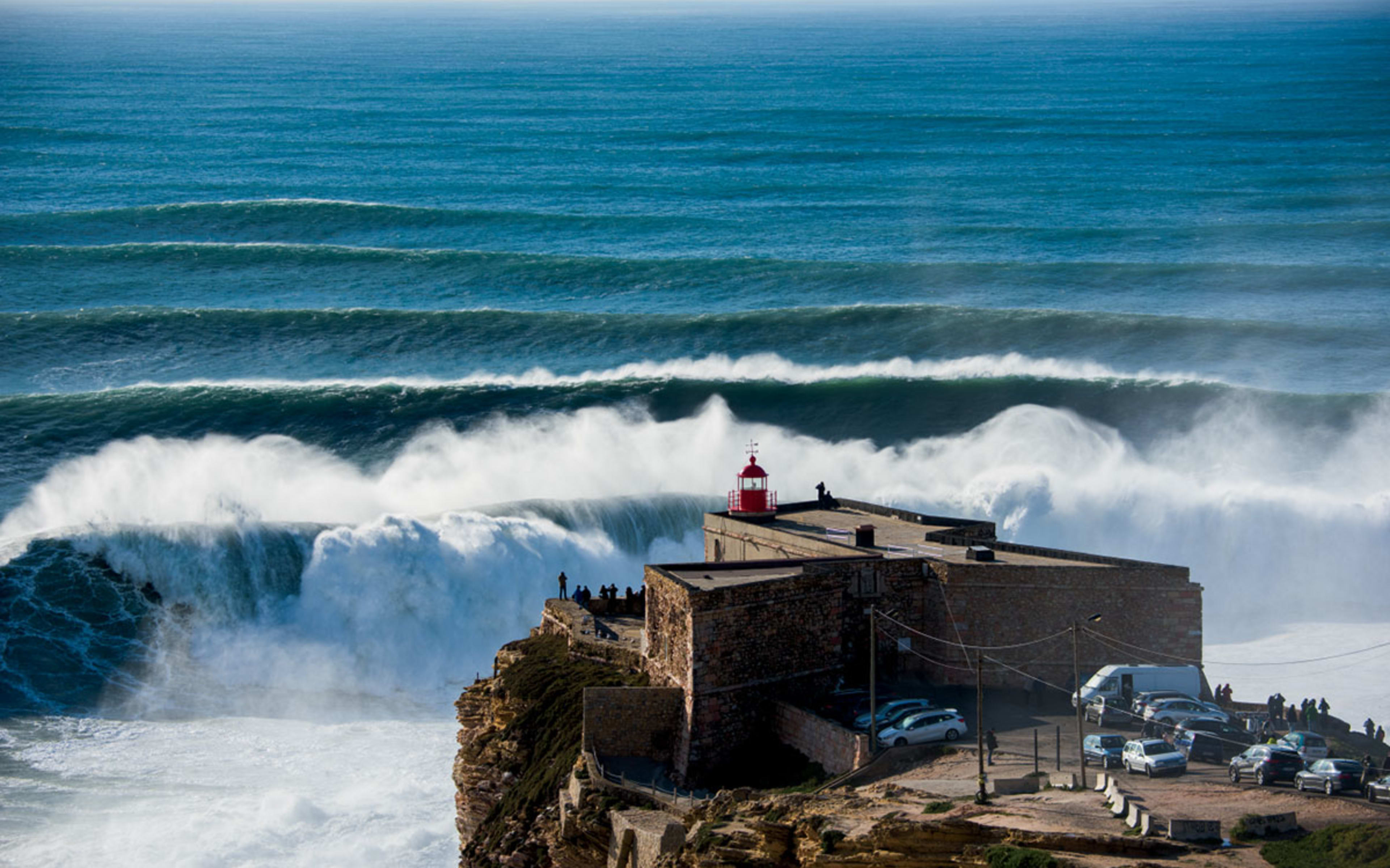 Praia do norte waves outlet