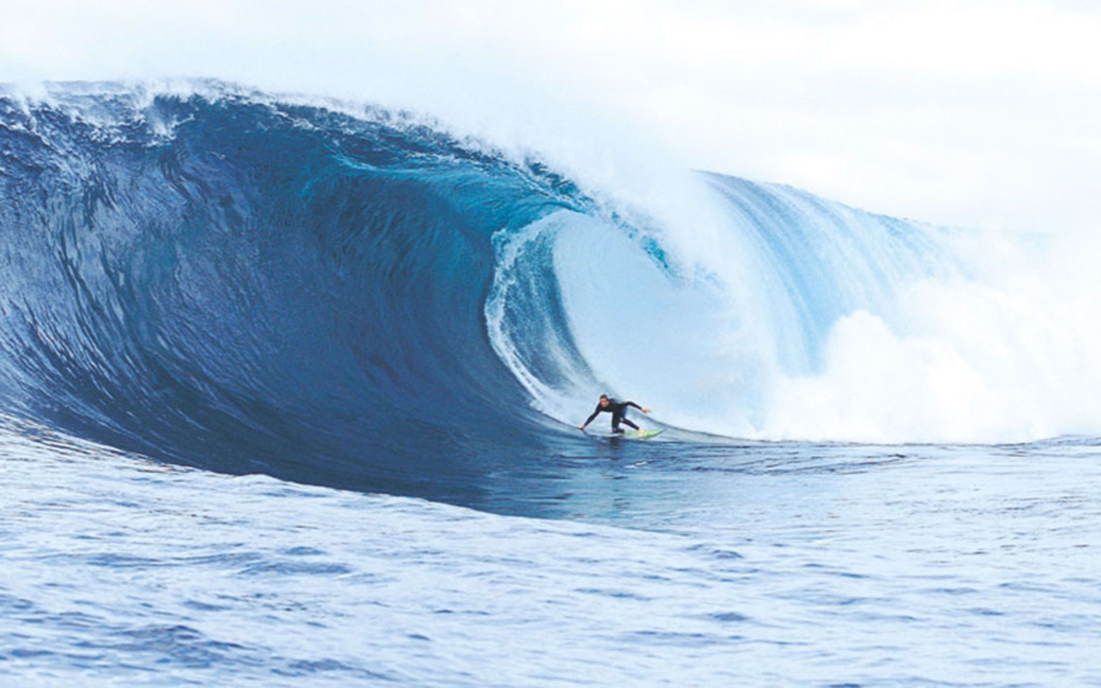 Watch Is this the best wave ever paddled at Shipstern s Bluff