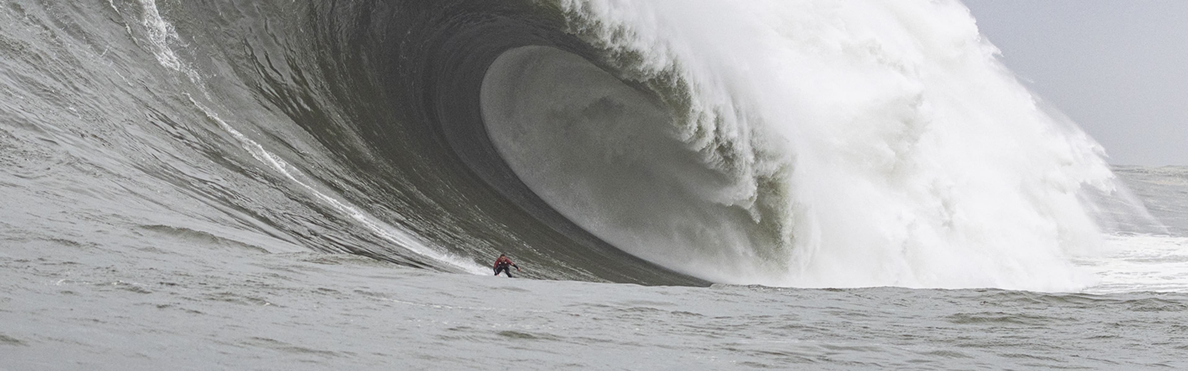 Surfing records biggest wave 2025