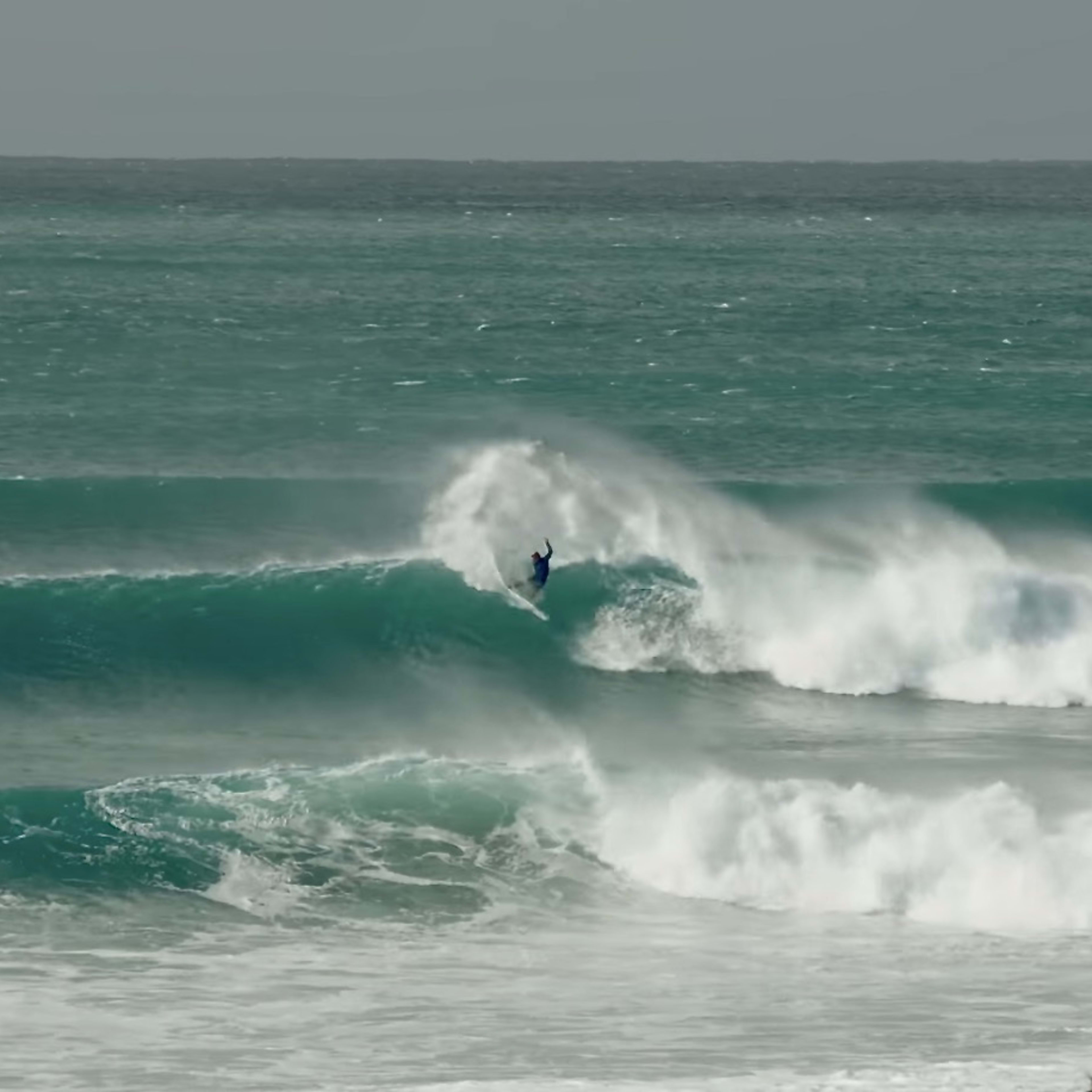 Watch: Ethan Ewing, Jordy Smith, Gabriela Bryan and More CT Surfers Warmup At J-Bay