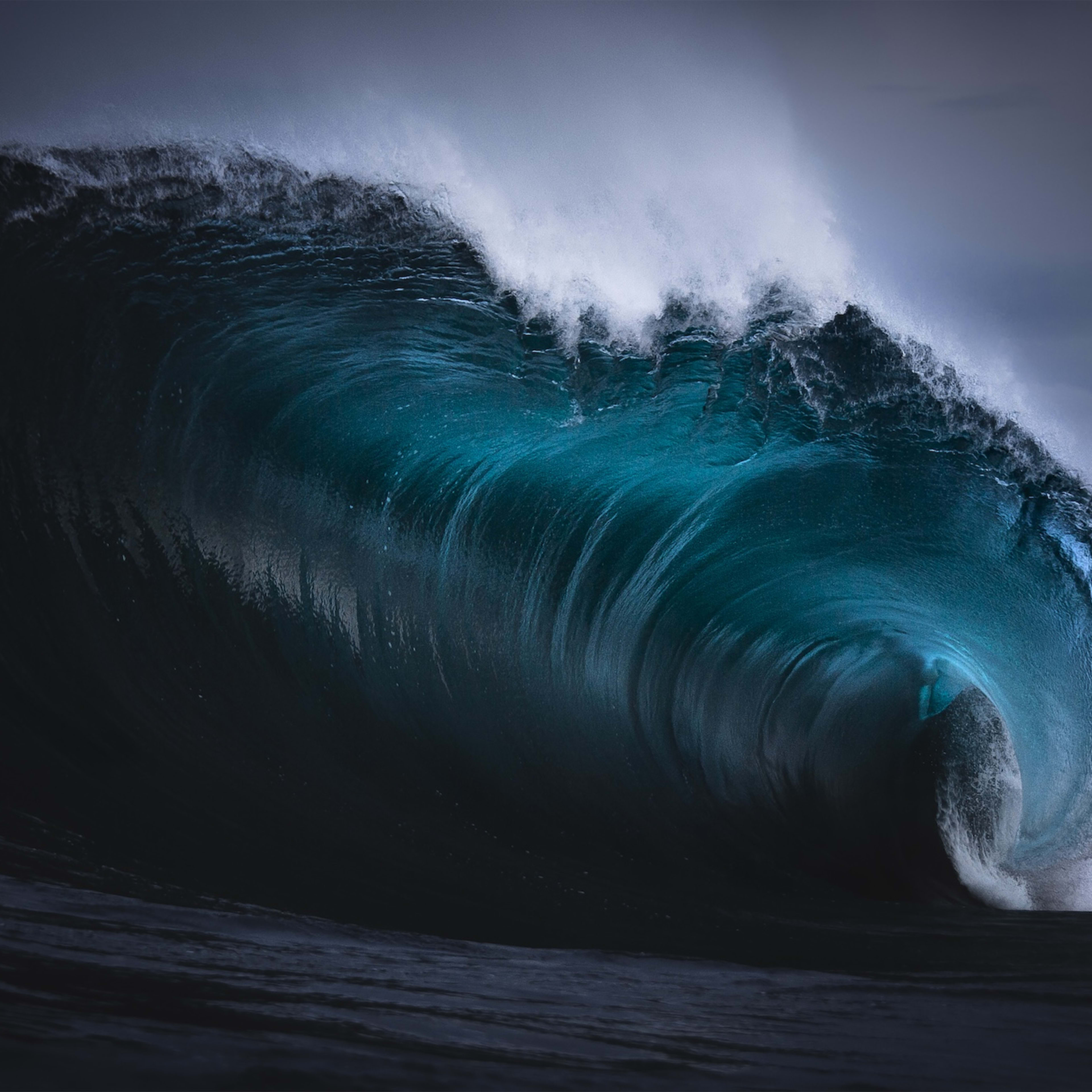 100-Foot Waves Detected in Pacific Ocean from Outer Space