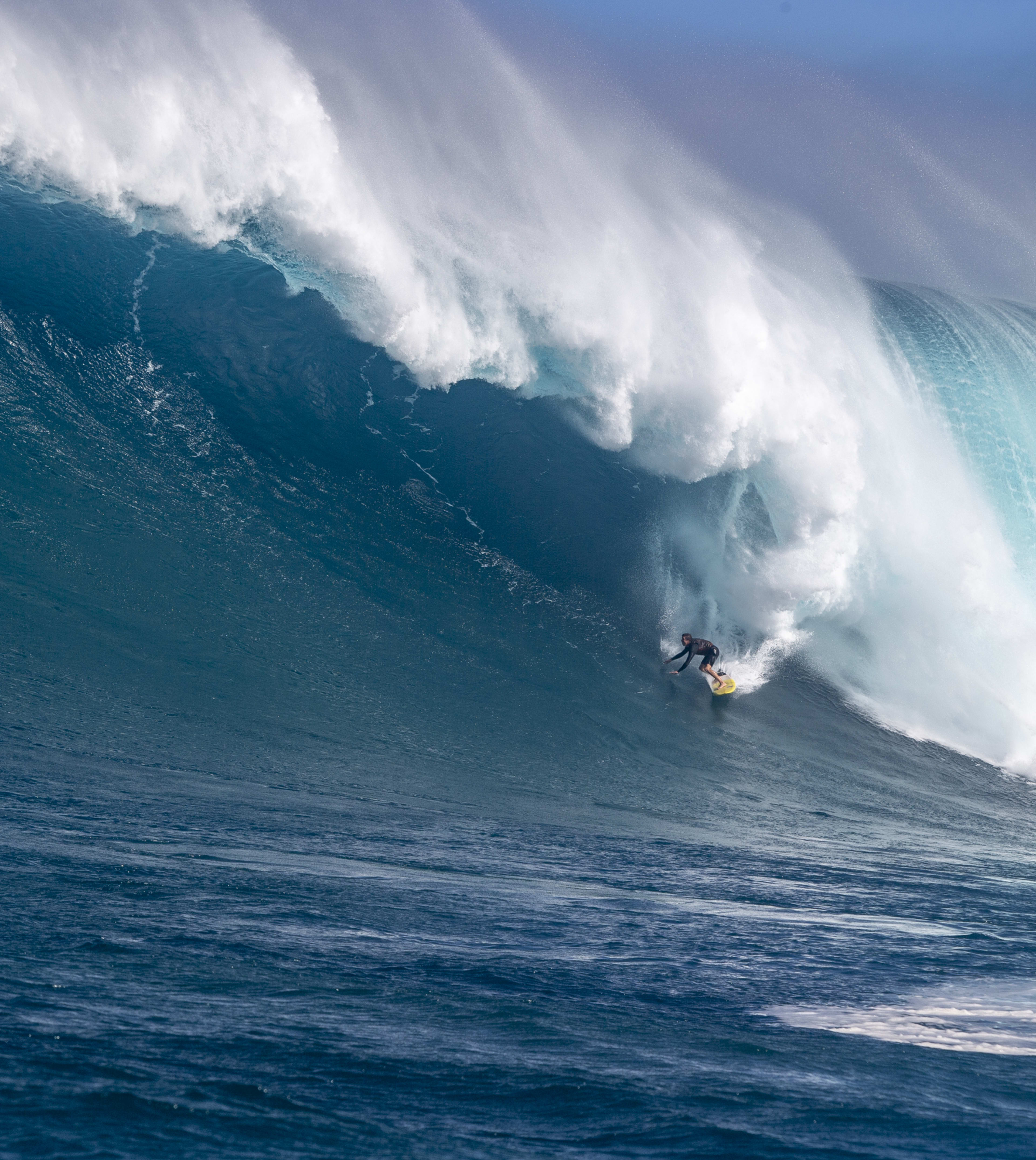 Kelly Slater Just Bought A $5,000 Broken Jaws Surfboard