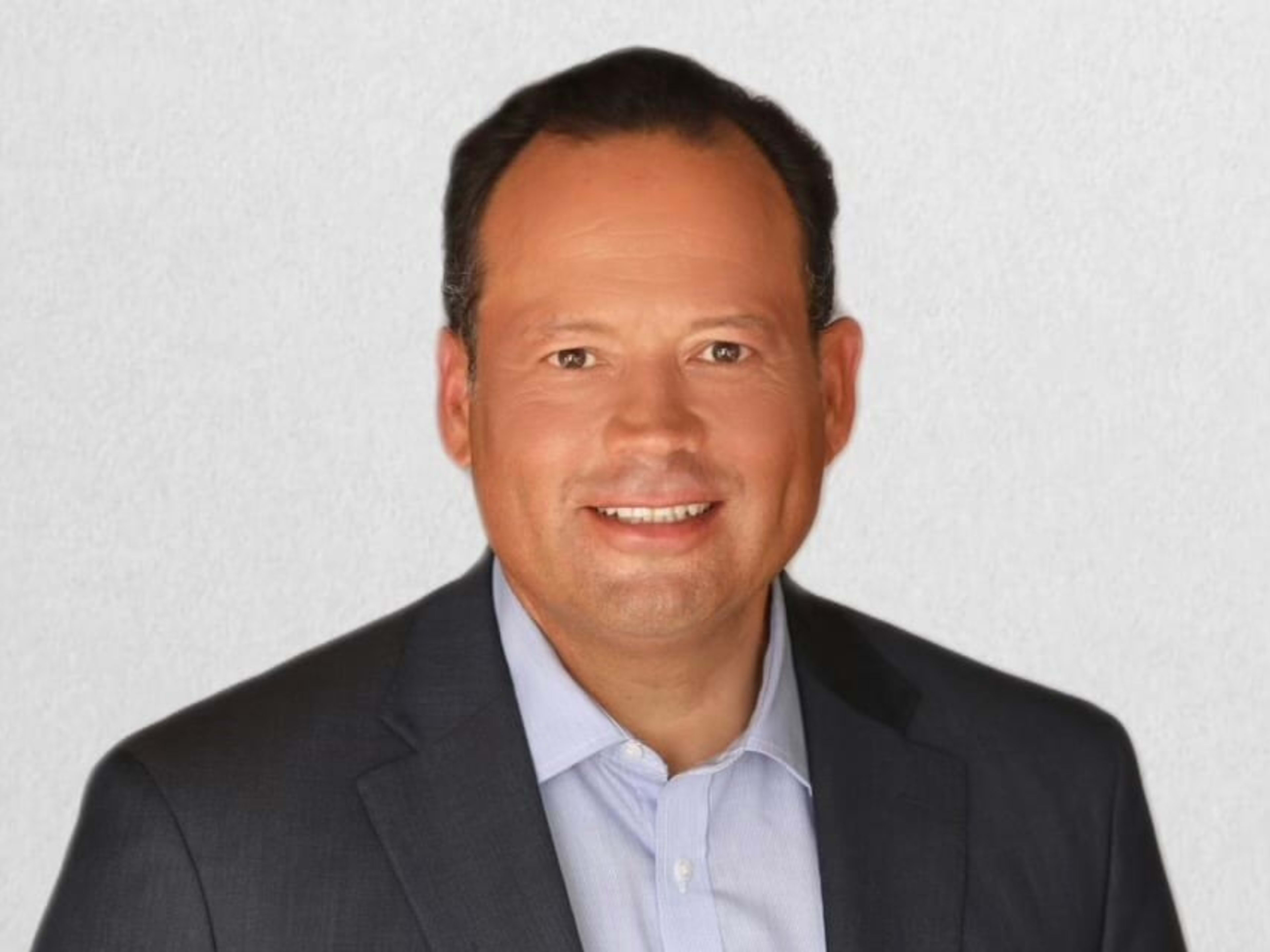 Los Angeles Deputy District Attorney Dies While Surfing - Surfer