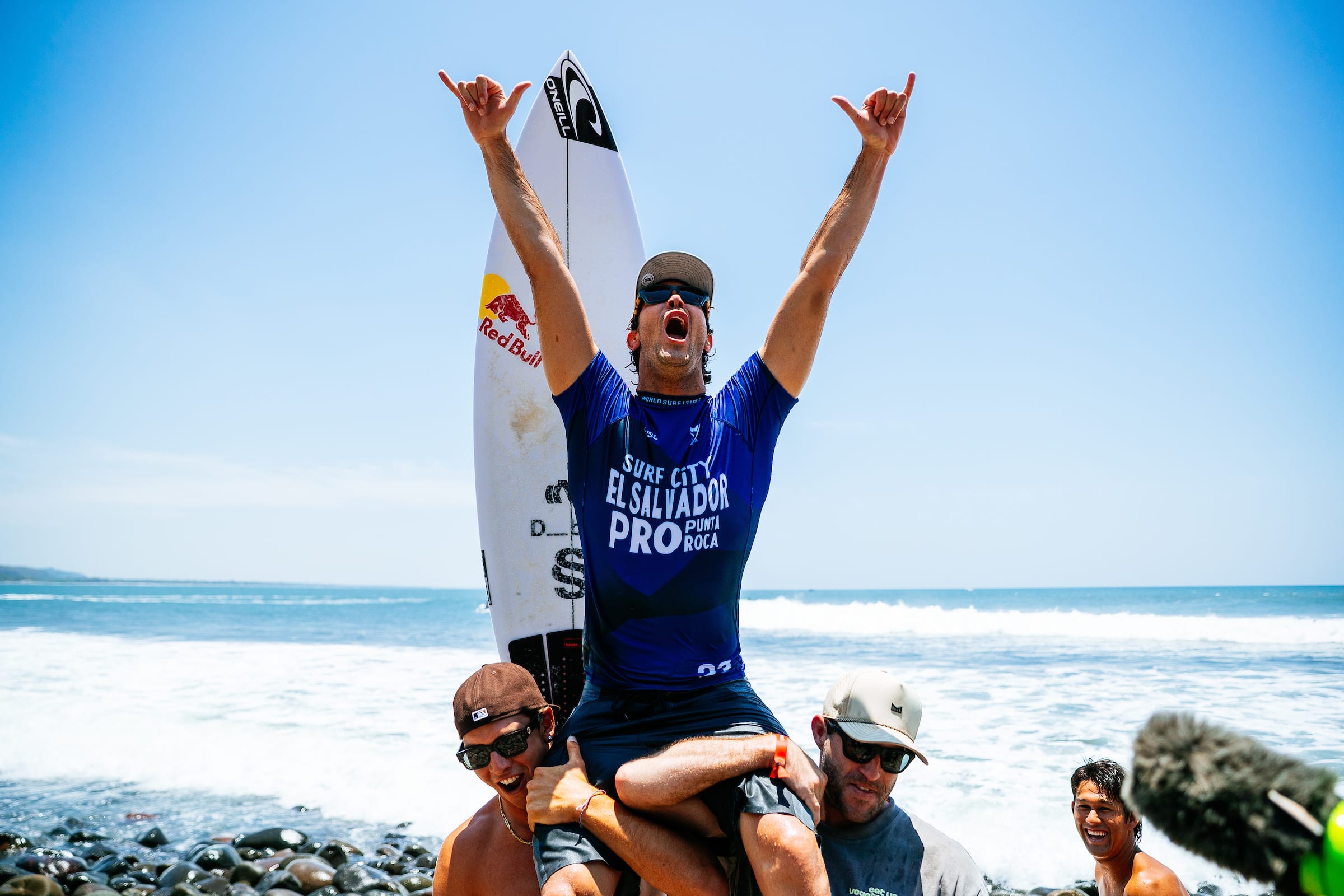 Jordy Smith Wins First Event in 8 Years at Surf City El Salvador