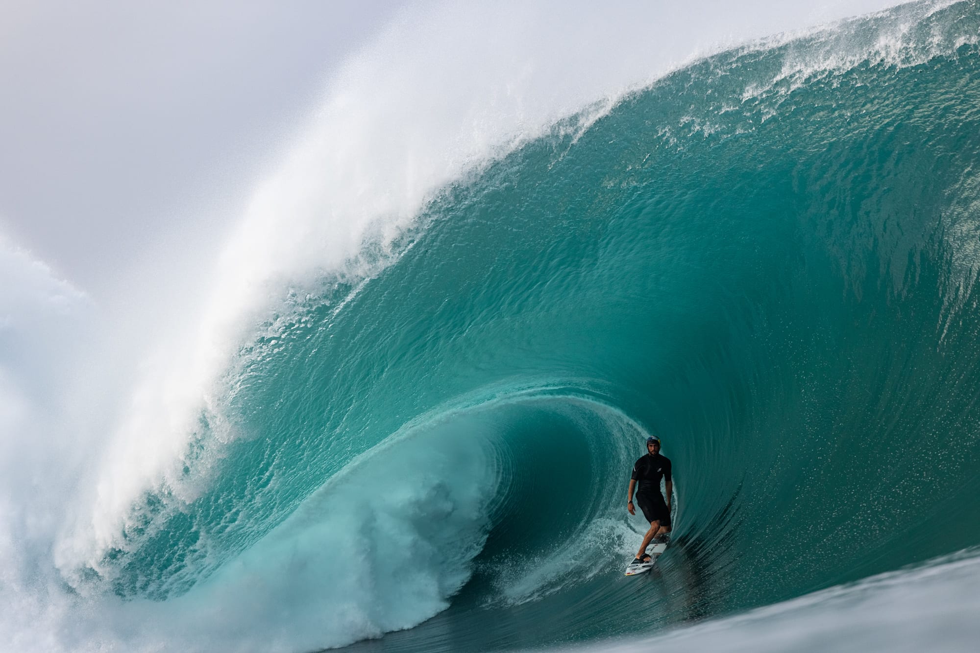 Chris Hemsworth Denied Surfing 40ft Wave, Drowning Concerns - Surfer