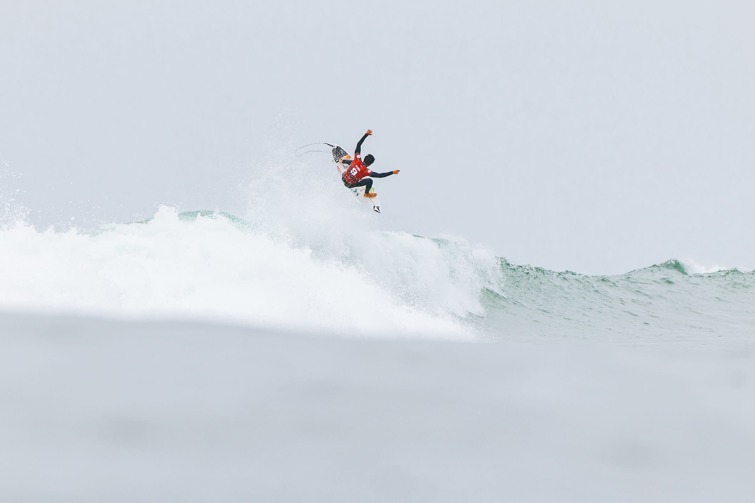 Yago Dora, Bettylou Sakura Johnson Dominate Lexus Trestles Pro - Surfer