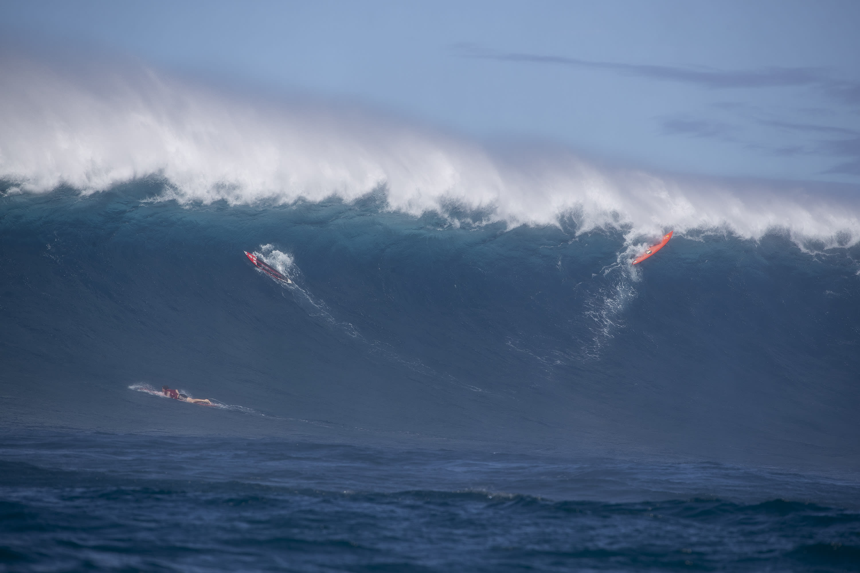Photos: Jaws Roars On Opening of Hawaii's Big Wave Season - Surfer